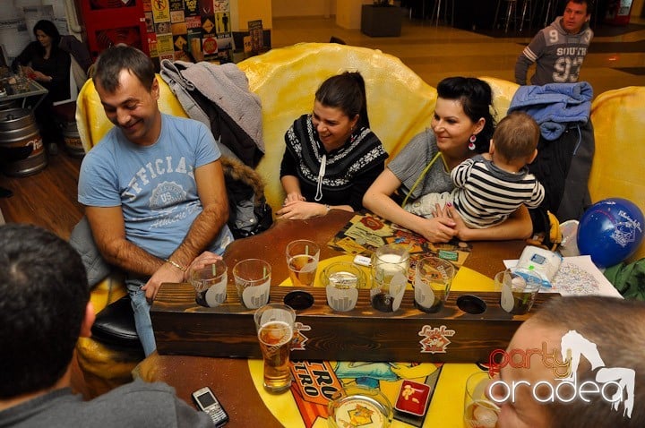 Distracţie cu Victor Mihalcea în Fabrica de bere, 