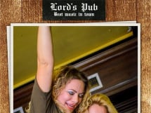Distracţie în Lord's Pub