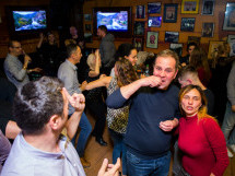 Distracție în Lord's Pub