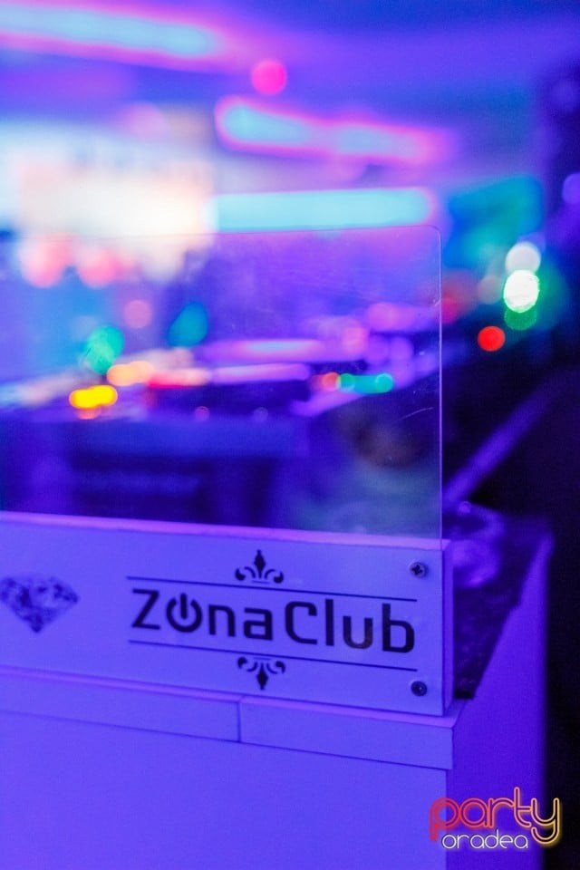 Distracţie în Zona Club, 