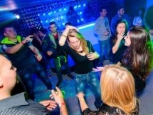 Distracţie în Zona Club