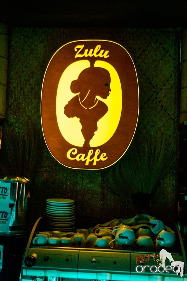 Distracţie în Zulu Caffe, Zulu Caffe