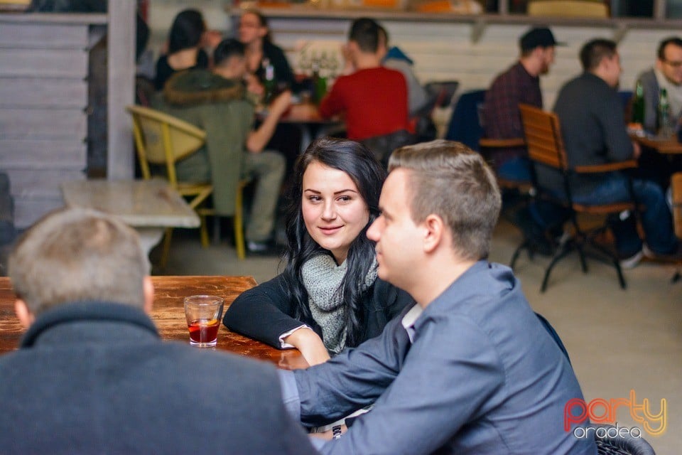 Distracţie la Bodega, Bodega