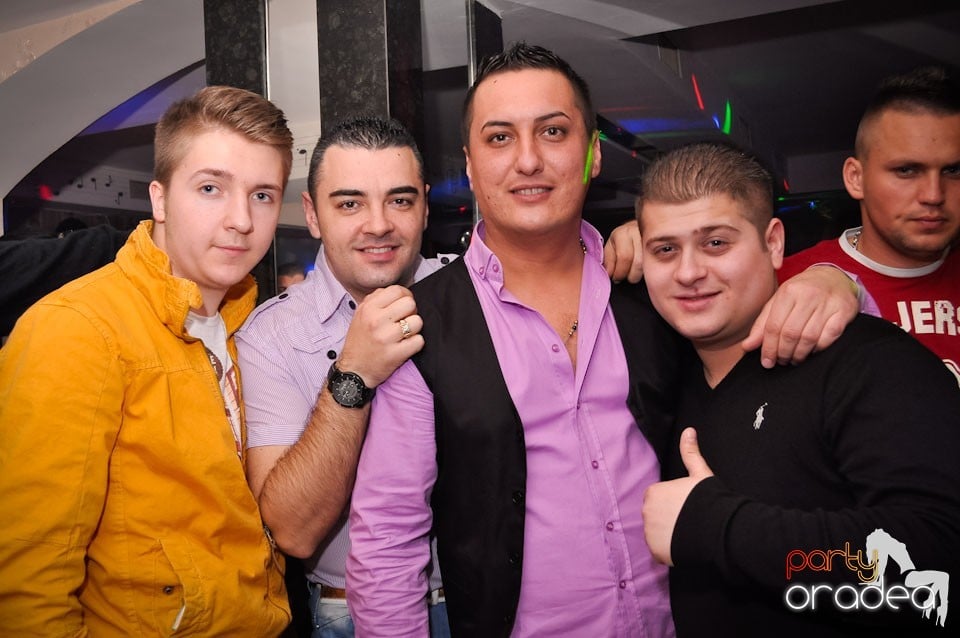 Distracţie maximă în Club Dizalya, 