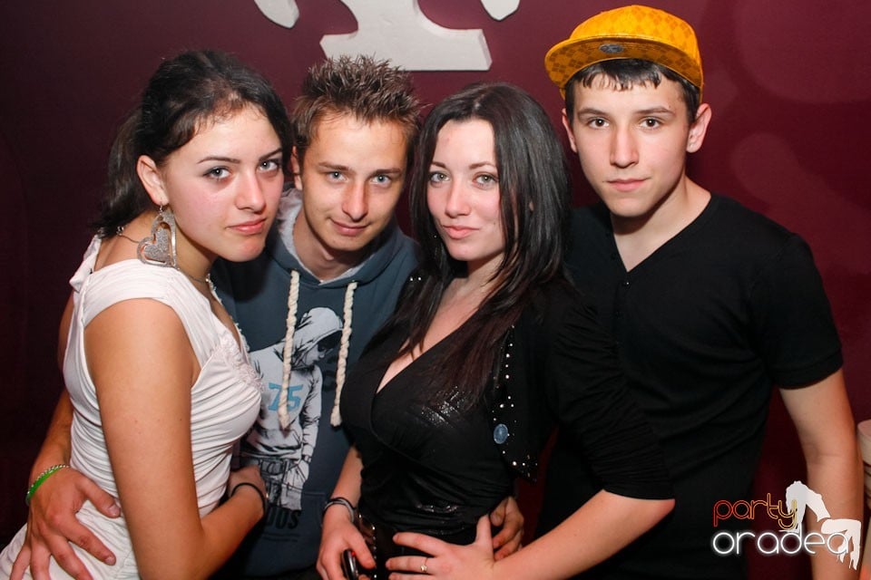 Easter Party în Club Atti's, 