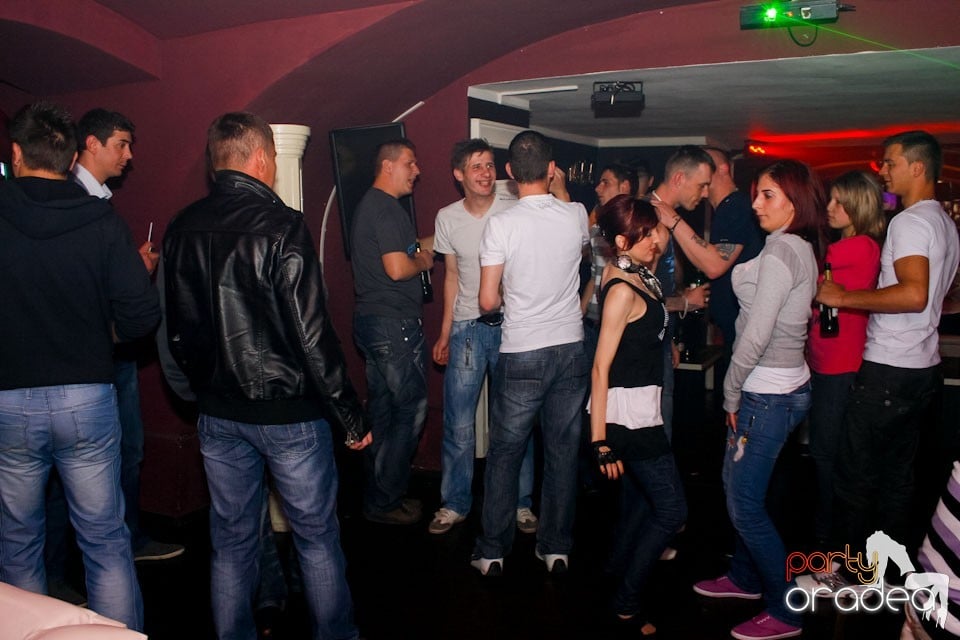 Easter Party în Club Atti's, 