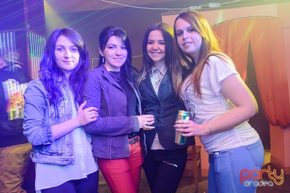 Easter Party în Club Cafe-Bar, Royal Party House