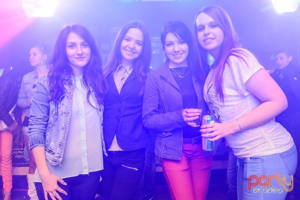 Easter Party în Club Cafe-Bar, Royal Party House