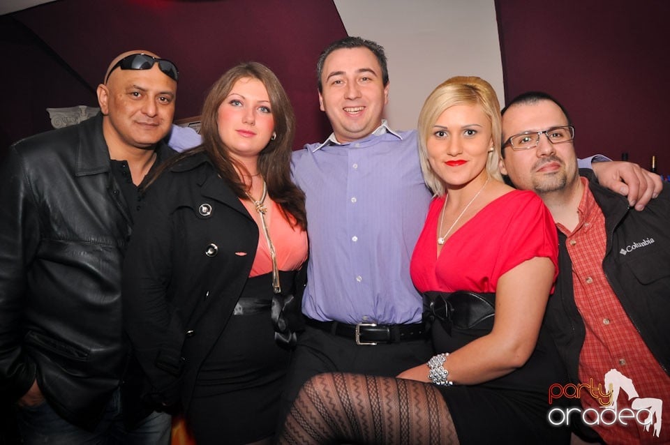 Extravaganza Night Party în Club Atti's, 