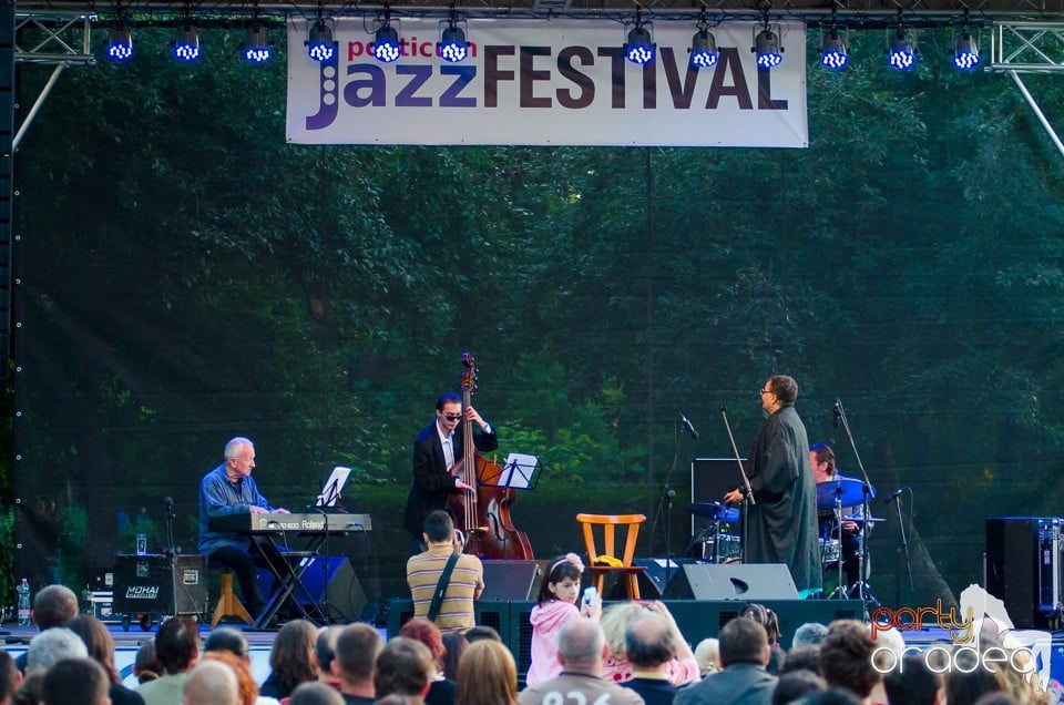 Festival Jazz, Posticum