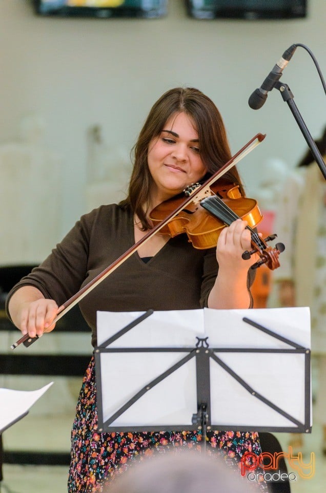 Festivalul Artelor Studenţeşti Vivat Academia, Universitatea din Oradea