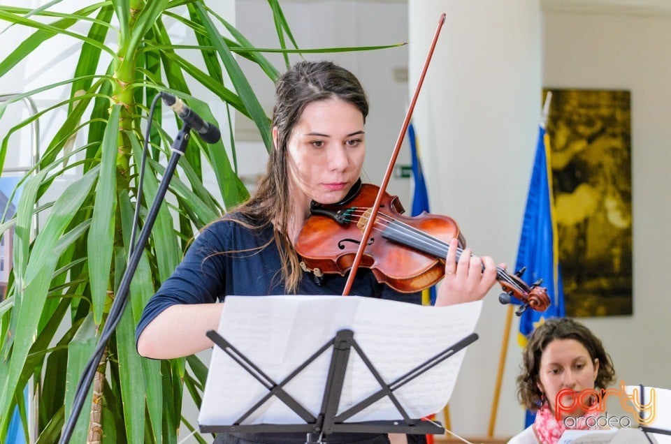 Festivalul Artelor Studenţeşti Vivat Academia, Universitatea din Oradea