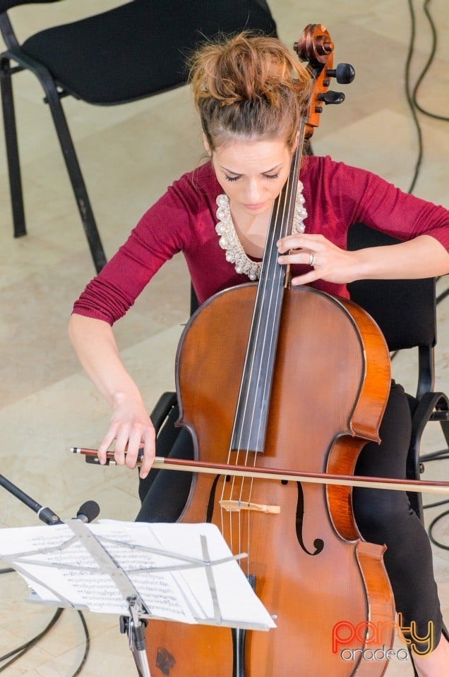 Festivalul Artelor Studenţeşti Vivat Academia, Universitatea din Oradea