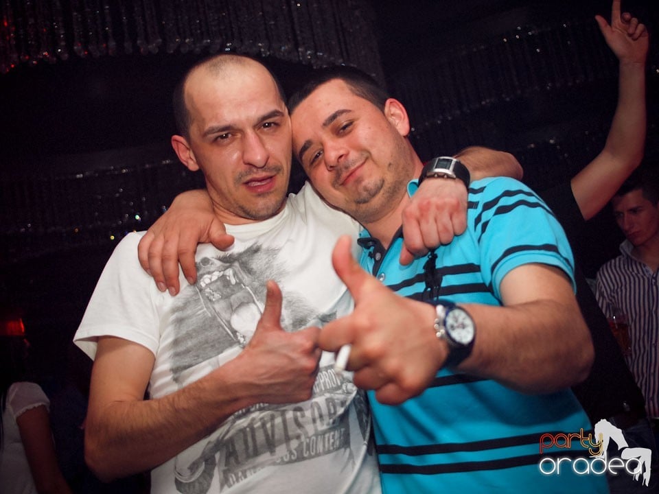 Friday Night Session #2 în The One, 