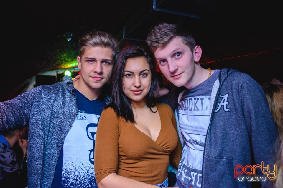 Student Party, Gekko