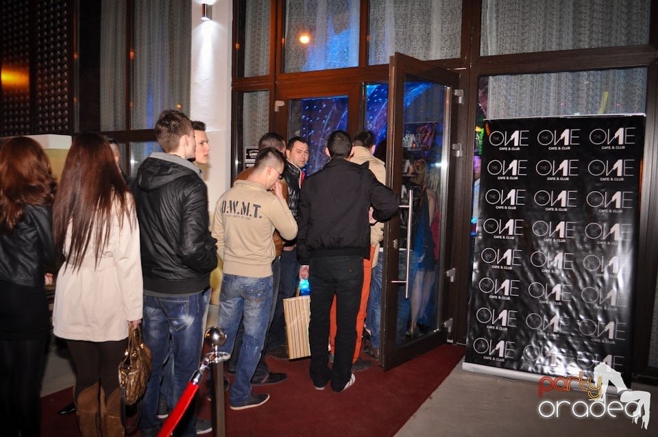 Grand Opening în The One Café & Club, 