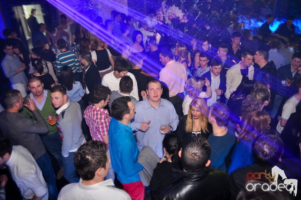 Grand Opening în The One Café & Club, 