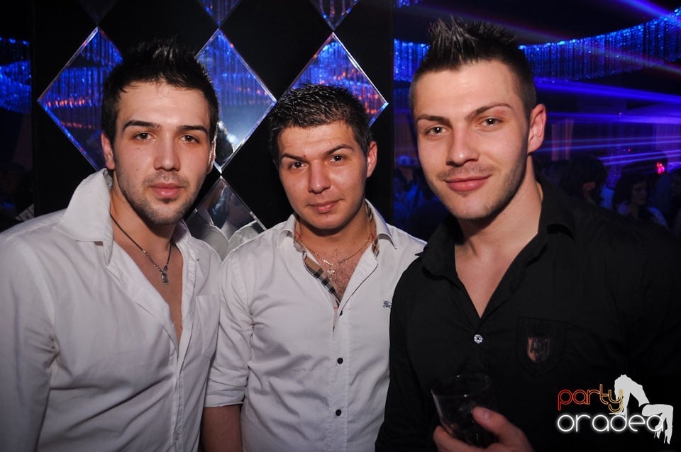 Grand Opening în The One Café & Club, 