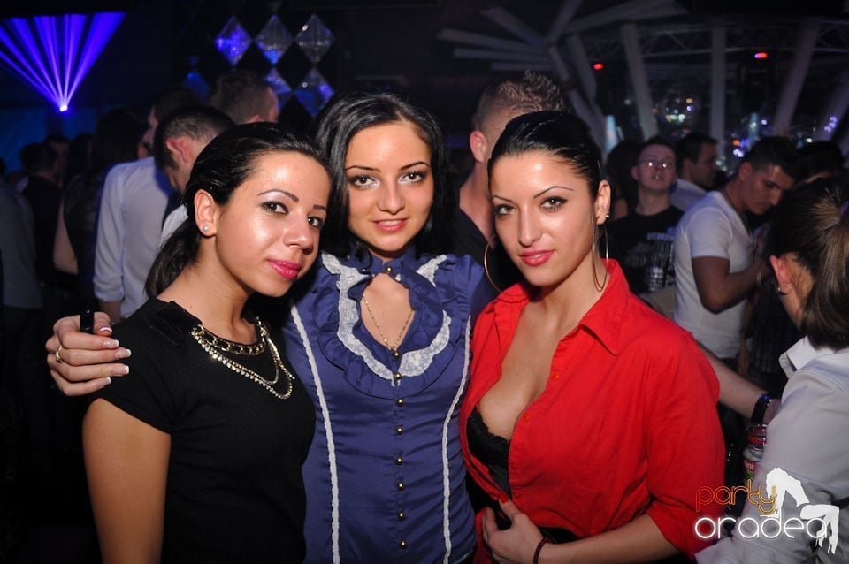 Grand Opening în The One Café & Club, 