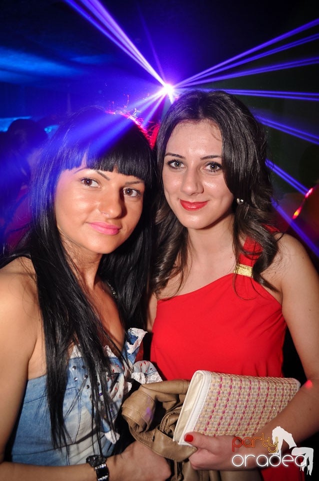 Grand Opening în The One Café & Club, 