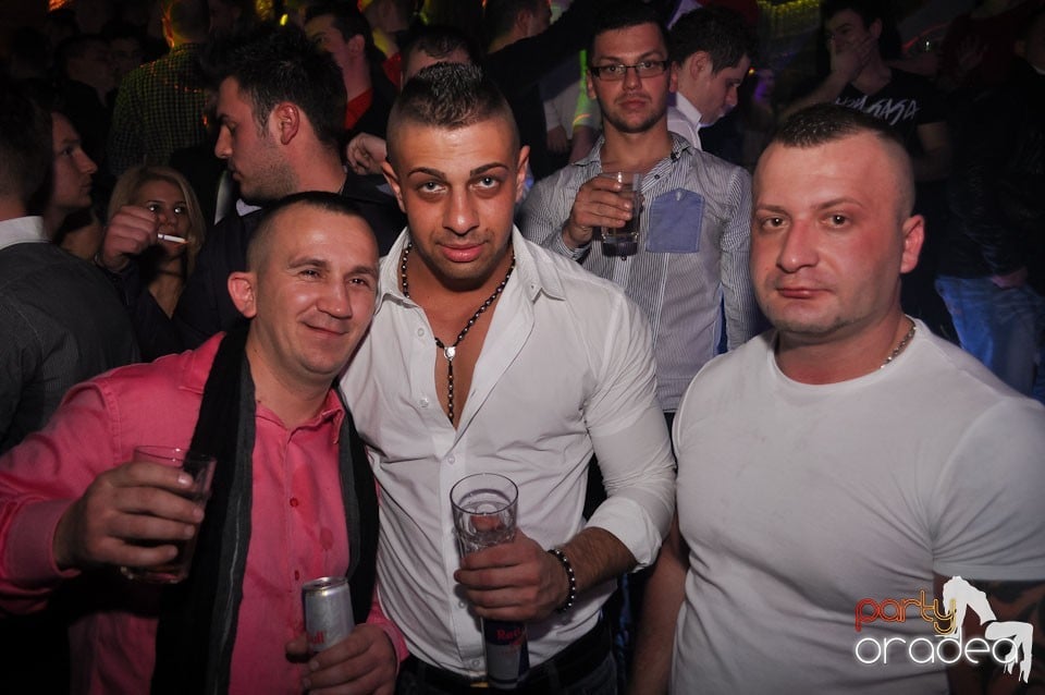 Grand Opening în The One Café & Club, 