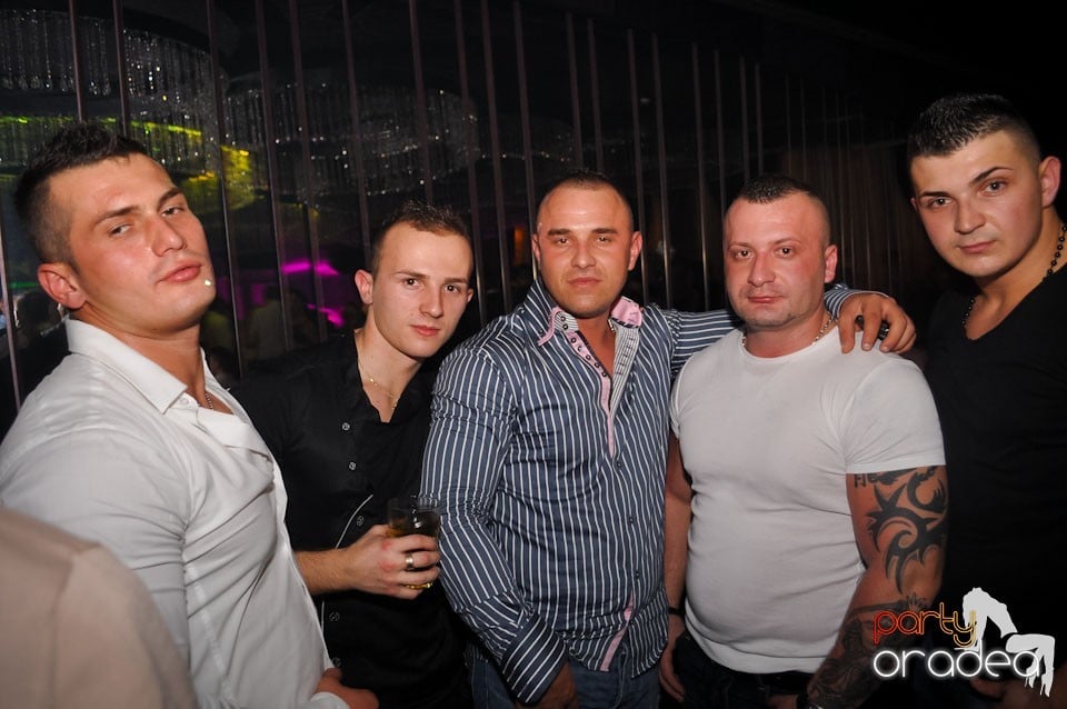 Grand Opening în The One Café & Club, 