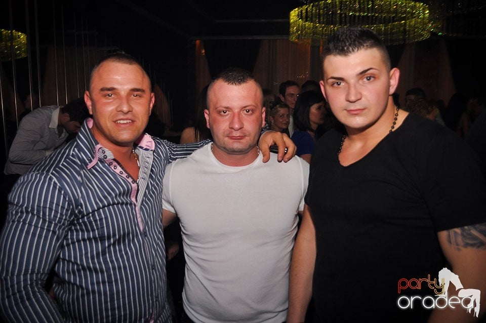 Grand Opening în The One Café & Club, 