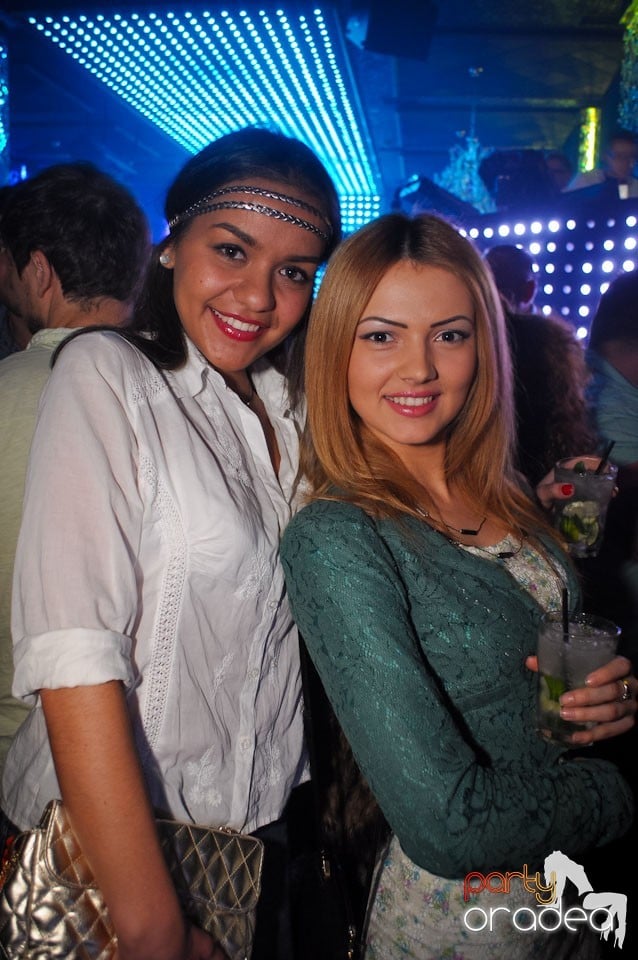 Grand Opening în The One Café & Club, 