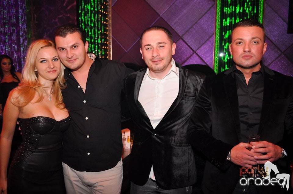 Grand Opening în The One Café & Club, 