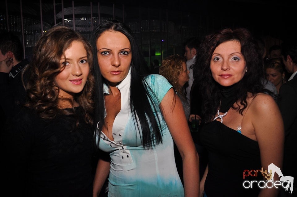 Grand Opening în The One Café & Club, 