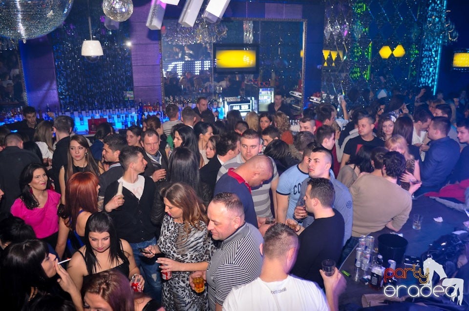 Grand Opening în The One Café & Club, 