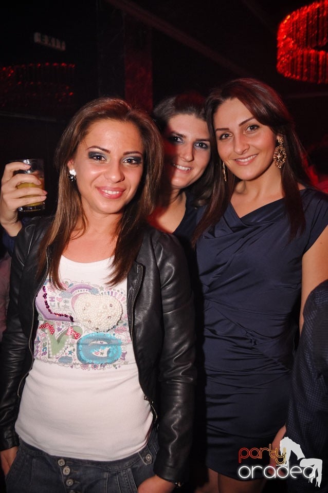 Grand Opening în The One Café & Club, 