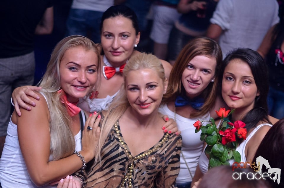 Grand VIP Party în The One Café & Club, 