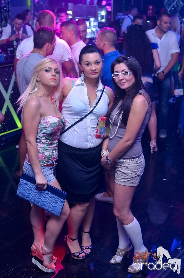 Grand VIP Party în The One Café & Club, 