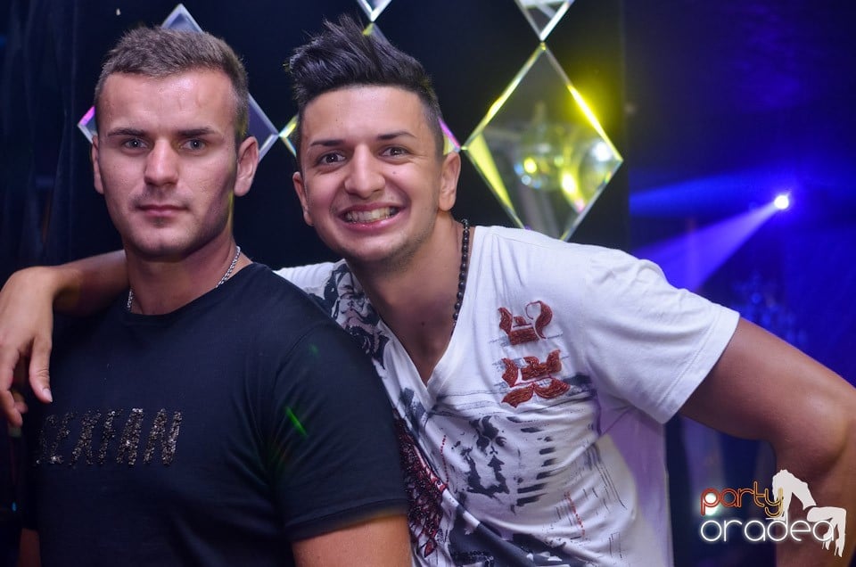 Grand VIP Party în The One Café & Club, 