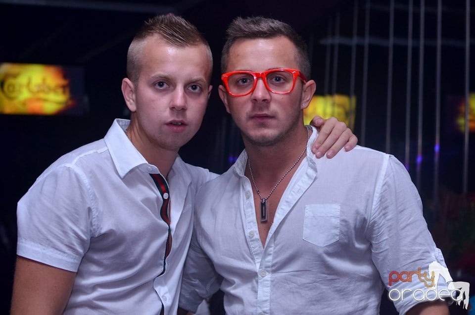 Grand VIP Party în The One Café & Club, 