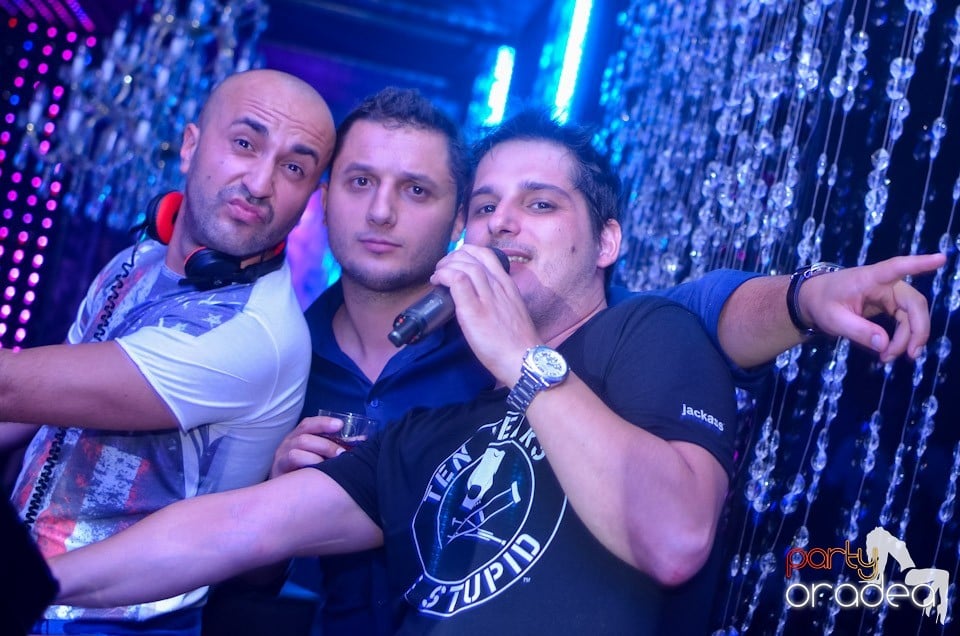 Grand VIP Party în The One Café & Club, 