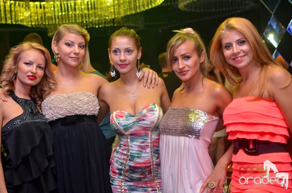 Grand VIP Party în The One Café & Club, 