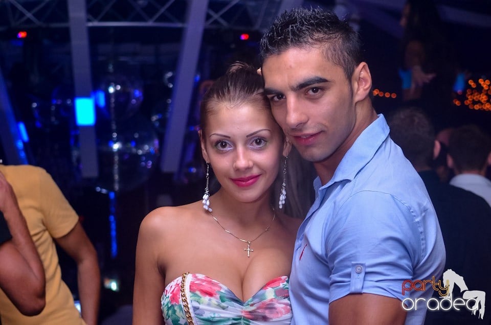 Grand VIP Party în The One Café & Club, 