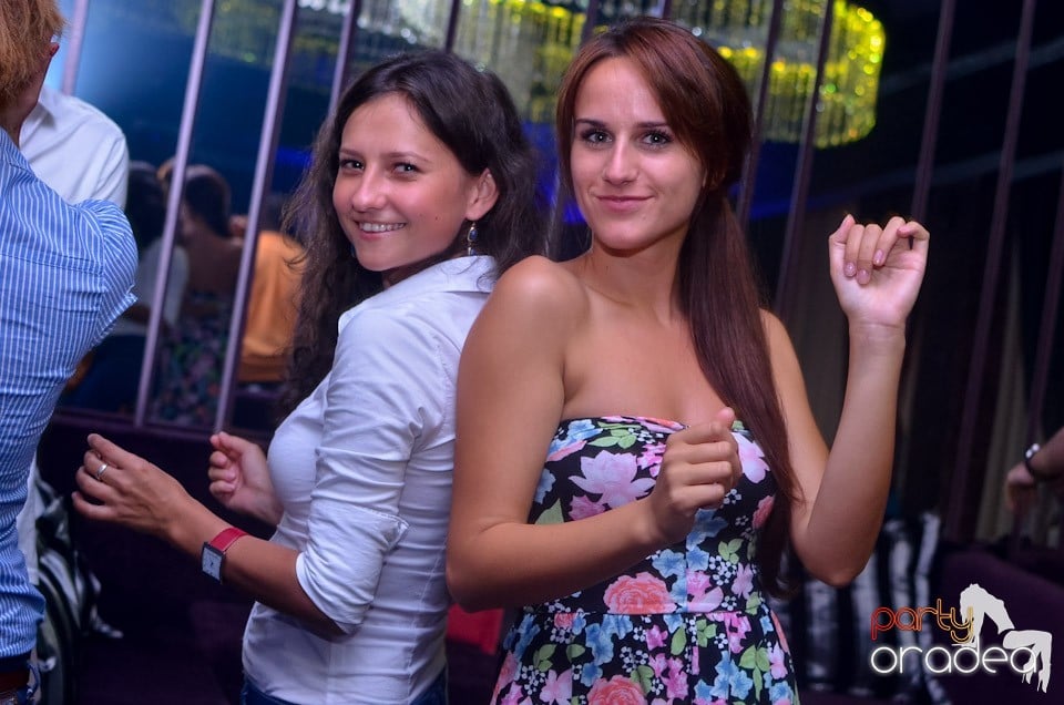 Grand VIP Party în The One Café & Club, 