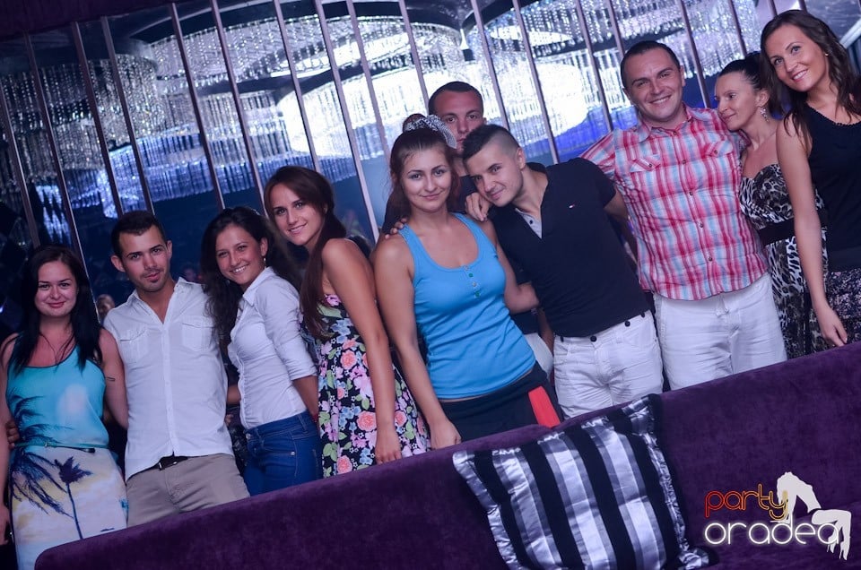 Grand VIP Party în The One Café & Club, 