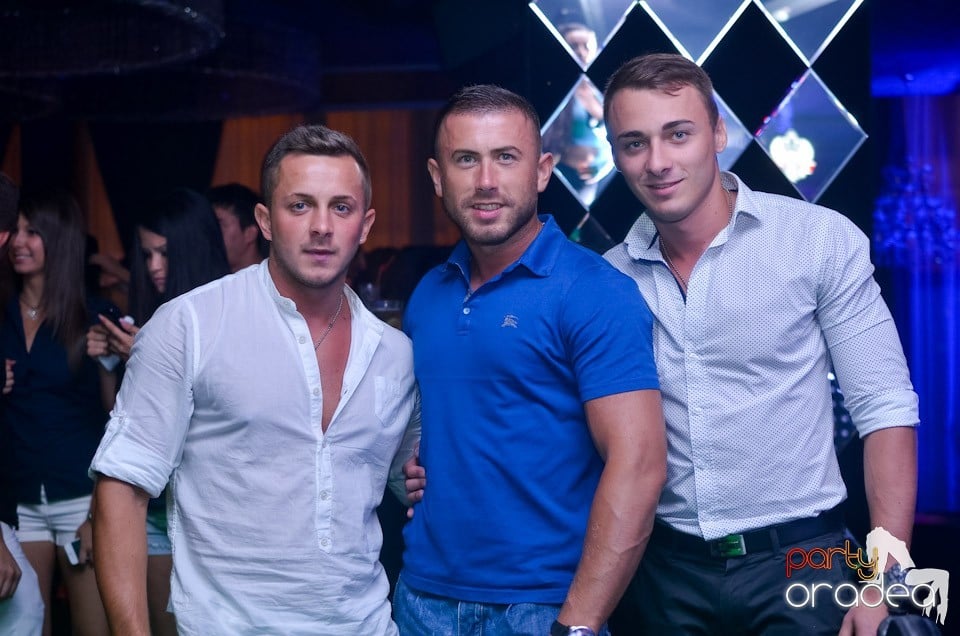 Grand VIP Party în The One Café & Club, 