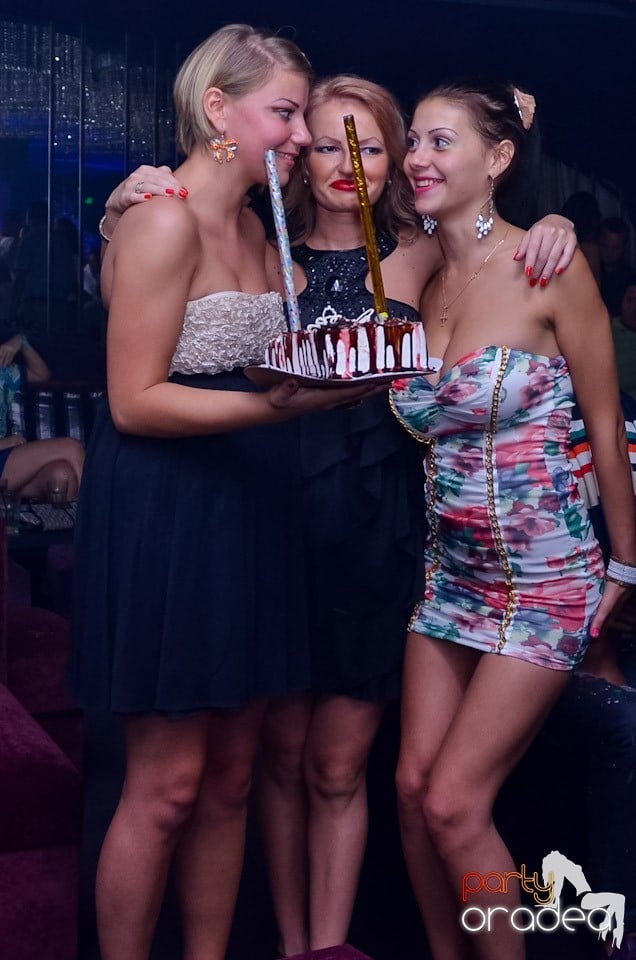 Grand VIP Party în The One Café & Club, 