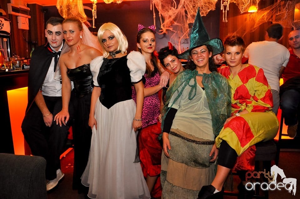 Halloween Party în Delice Cafe, Delice Cafe 2