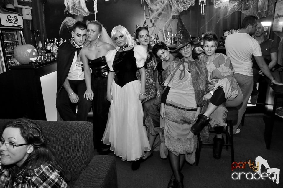 Halloween Party în Delice Cafe, Delice Cafe 2