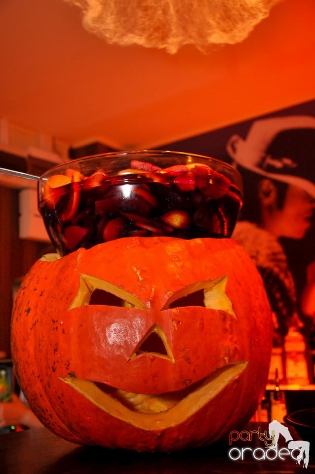 Halloween Party în Delice Cafe, Delice Cafe 2