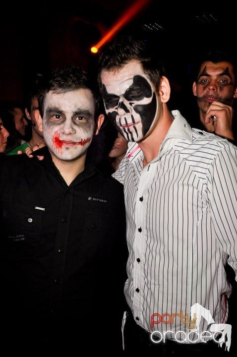 Halloween Party, Student's Place