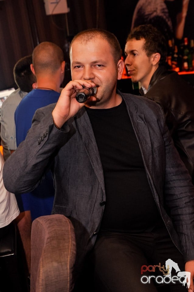 Karaoke în Delice Cafe, Delice Cafe 2