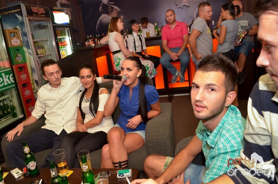 Karaoke în Delice Cafe, Delice Cafe 2