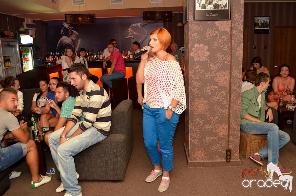 Karaoke în Delice Cafe, Delice Cafe 2